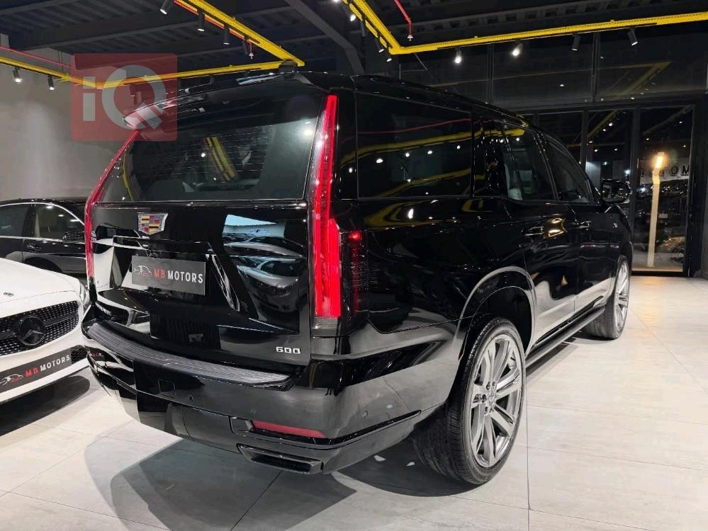 كاديلاك اسكاليد